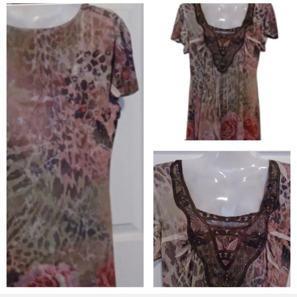 💙🏍silky to touch top with lace and sparkles - Picture 1 of 8